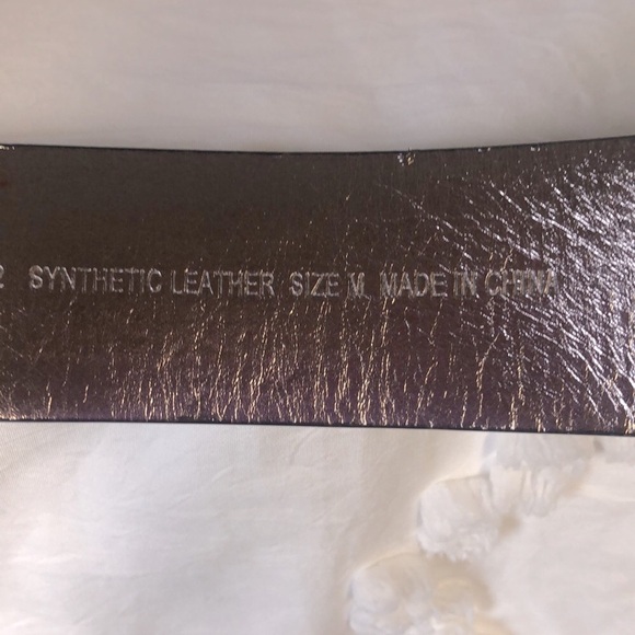 MICHAEL KORS black and gray signature women’s belt. Size M. Silver MK buckle. - Picture 5 of 13